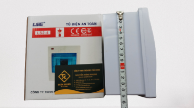 TỦ ĐIỆN NHỰA LS 2-4N CÓ ĐÈN BÁO