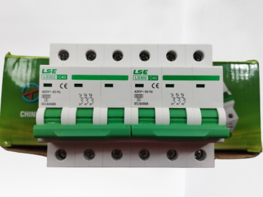 Aptomat Đảo Chiều Dạng Aptomat 3 Pha 32A - 40A -50A -63A LSE - Cầu Dao Đảo Tự Động