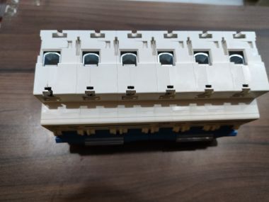 Aptomat Đảo Chiều Dạng Aptomat 3 Pha 80A - 100A - 125A LSE - Cầu Dao Đảo Tự Động