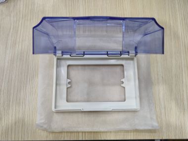 MẶT CHE MƯA KÍN NƯỚC CHO Ổ CẮM