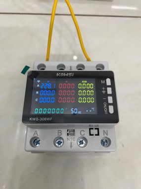 Đồng hồ đo điện đa chức năng Tuya KWS-306WF kết nối Wifi 3 pha thông minh