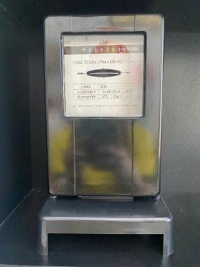 Công Tơ Điện 3 Pha 4 Dây Cơ LSE LS3E4 50(100)A Chính Hãng LSE