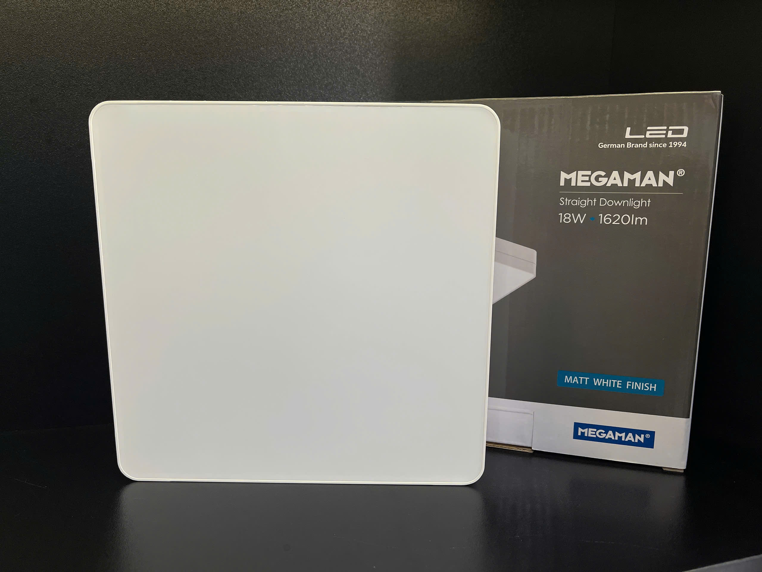 đèn led ốp trần megaman 