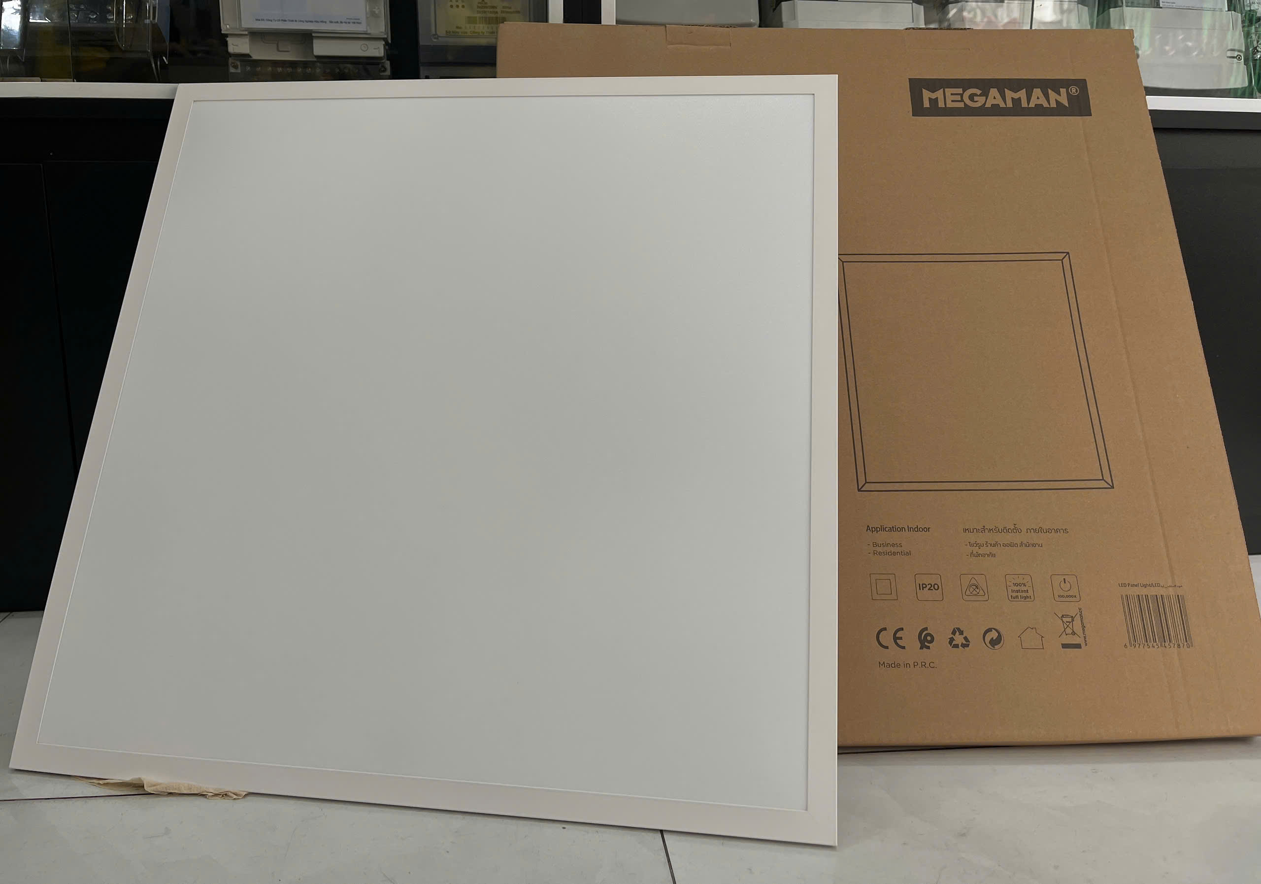 đèn led panel âm trần megaman